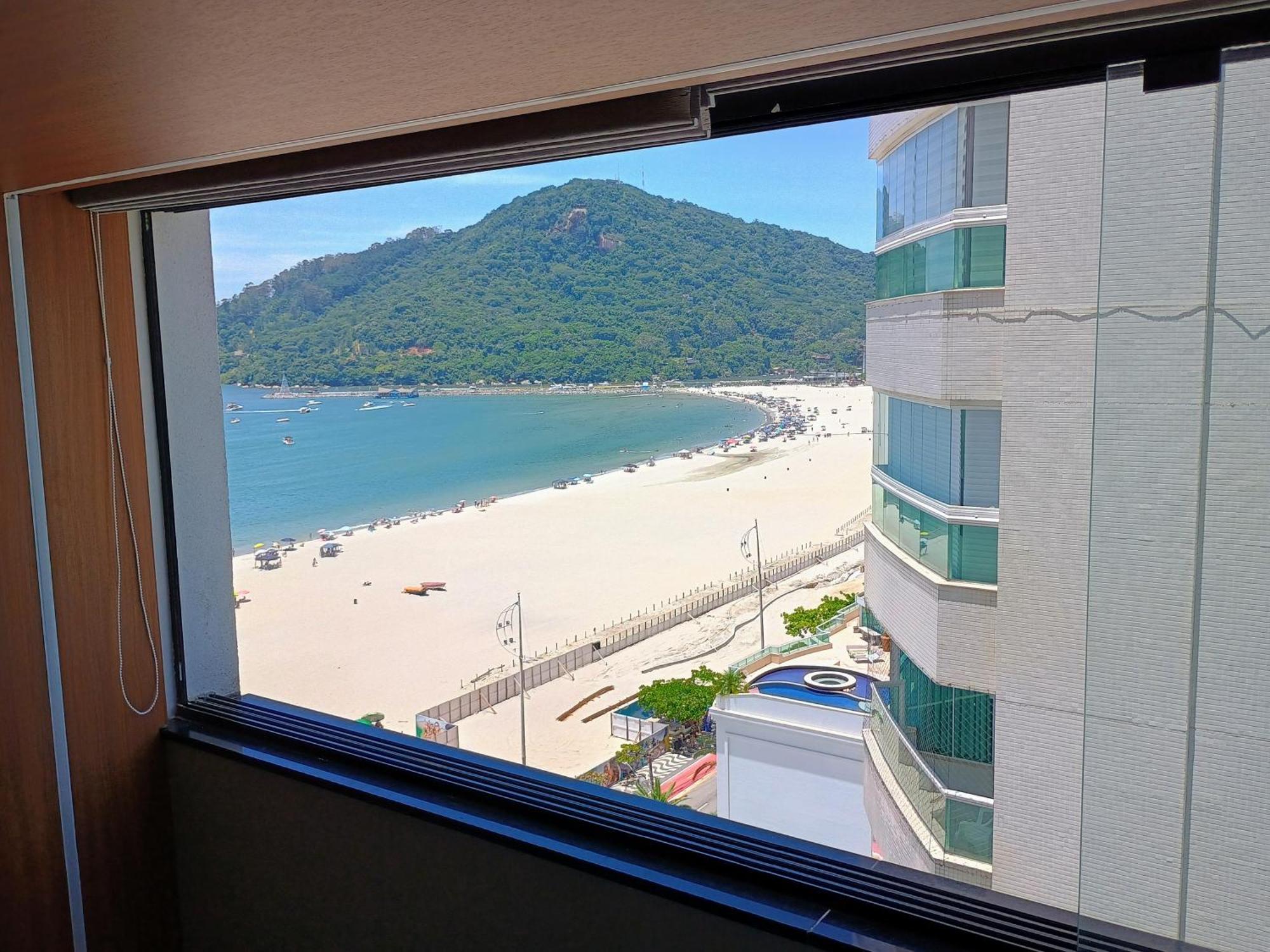 Apartmán Excelente Ap Pe Na Areia Vista Mar Balneário Camboriú Exteriér fotografie