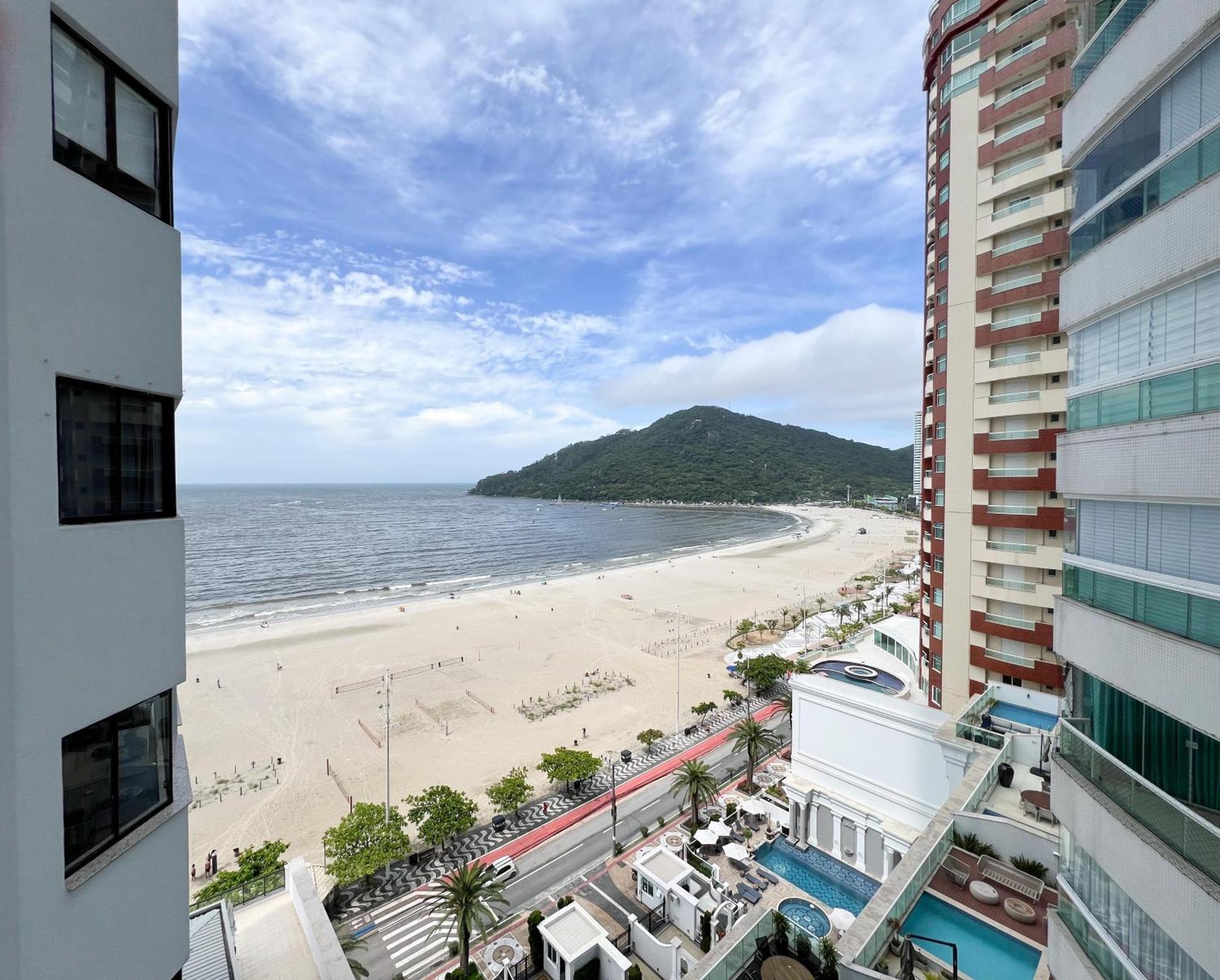 Apartmán Excelente Ap Pe Na Areia Vista Mar Balneário Camboriú Exteriér fotografie